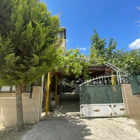 Guenluek Kiralik Esyali Villa *