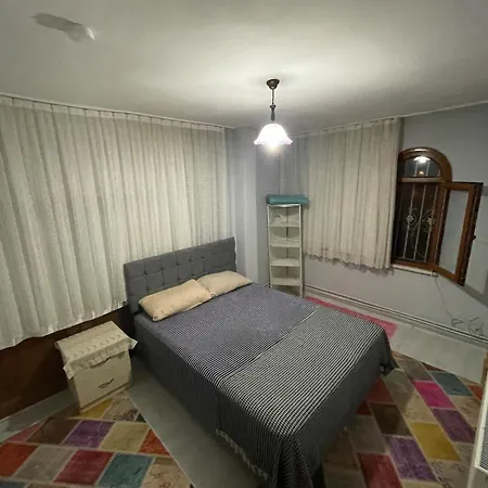 Guenluek Kiralik Esyali Villa